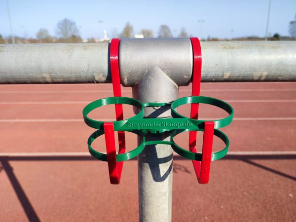 Getränkehalter am Fußball Sportplatz